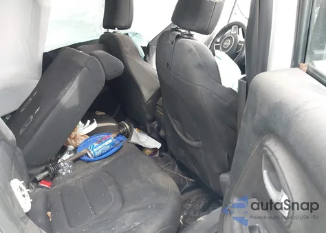 2021 Jeep Renegade Latitude 4X4 z USA, uszkodzony, nr VIN ZACNJDBB9MPM24363